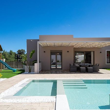 Koin Villa Sunset, With Heated Pool & Whirlpool, By Thinkvilla Perama  Экстерьер фото