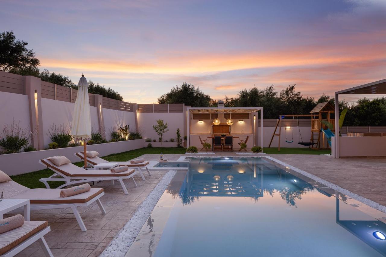 Koin Villa Sunset, With Heated Pool & Whirlpool, By Thinkvilla Perama  Экстерьер фото